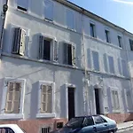 Bienvenus A These - Appartement Orange